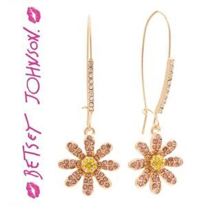 🌸 BETSEY JOHNSON Daisy Flower Shepherd Hook Pink Crystal Dangle Earrings NEW